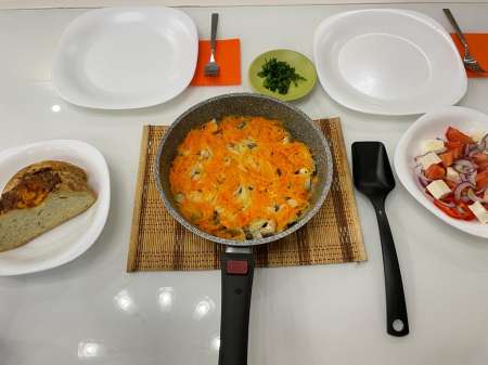 Припущенная осетрина