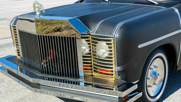 Антиквариат Safarikar. Самый странный охотничий автомобиль в миреАмериканский инвестор Брюс Болдуин в 1972 году решил создать удобный в его понимании автомобиль для охотника с новыми возможностями
Антиквариат Safarikar. Самый странный охотничий автомобиль в миреАмериканский инвестор Брюс Болдуин в 1972 году решил создать удобный в его понимании автомобиль для охотника с новыми возможностями