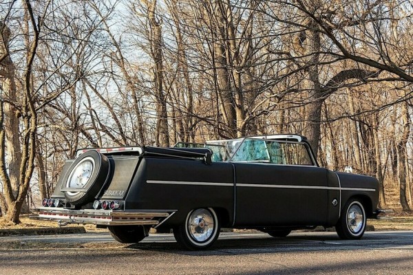 Антиквариат Safarikar. Самый странный охотничий автомобиль в миреАмериканский инвестор Брюс Болдуин в 1972 году решил создать удобный в его понимании автомобиль для охотника с новыми возможностями
Антиквариат Safarikar. Самый странный охотничий автомобиль в миреАмериканский инвестор Брюс Болдуин в 1972 году решил создать удобный в его понимании автомобиль для охотника с новыми возможностями