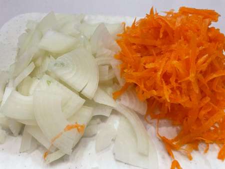 Припущенная осетрина