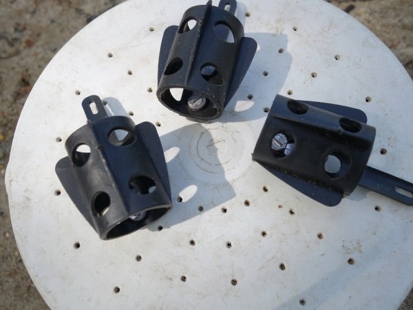 Против правилСередина календарного лета. Самая лучшая пора для ловли леща. Кроме того, июль  — один из самых удачных месяцев в году для семейного отдыха. Обстановка в мире нестабильная, и многие семьи отменили свои традиционные поездки за рубеж. Так что в июле берега наших отечественных рек испытают на себе наибольший прессинг отдыхающих. 