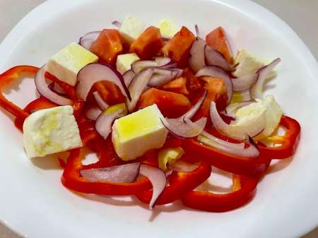 Припущенная осетрина