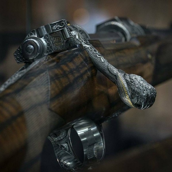 Иоганн Фанзой. От Габсбургов сквозь Гитлерюгенд к оружейной династииЭпическая история оружейника, которая охватывает несколько поколений, Вторую Мировую войну и многое другое Иоганн Фанзой. От Габсбургов сквозь Гитлерюгенд к оружейной династииЭпическая история оружейника, которая охватывает несколько поколений, Вторую Мировую войну и многое другое