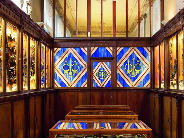 Классический газоотвод. Новая Beretta А-400 Борьба за покупателя не останавливается ни на минуту, компании постоянно предлагают новые варианты и модели своей продукции. Но нужно не просто сделать новый вид изделия, нужно добавить ему какой-нибудь изюминки Классический газоотвод. Новая Beretta А-400 Борьба за покупателя не останавливается ни на минуту, компании постоянно предлагают новые варианты и модели своей продукции. Но нужно не просто сделать новый вид изделия, нужно добавить ему какой-нибудь изюминки