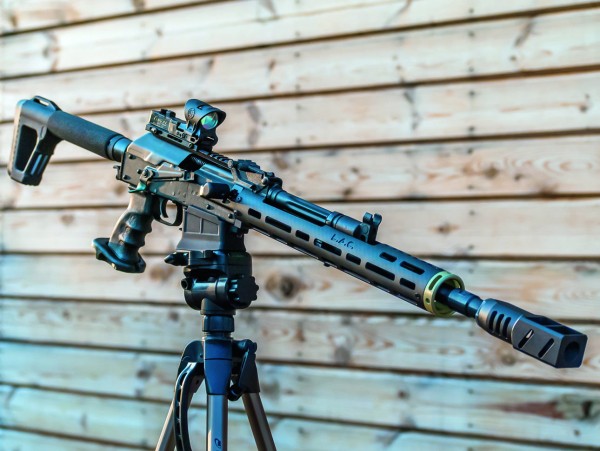 Оружие с историей. Будущее Ланкастеров в РоссииС переводом калибров, которых сегодня называют Ланкастерами, в разряд нарезных, многие посчитали, что их судьба решена, что эти калибры более не имеют перспектив и в скором времени сойдут со сцены как безнадежные